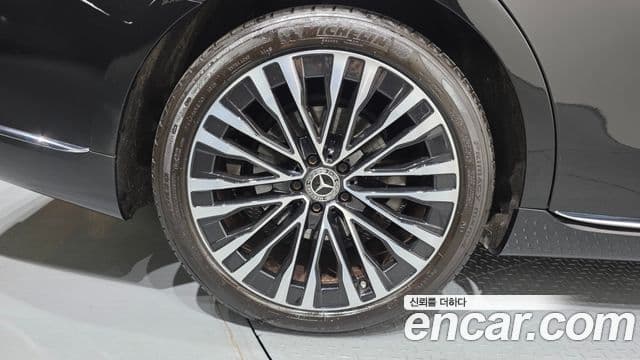 Mercedes-Benz S-Class 2021 — ფოტო 16/30