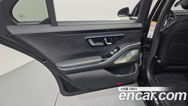Mercedes-Benz S-Class 2021 — ფოტო 27/30