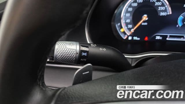 Genesis GV80 2020 — ფოტო 25/34