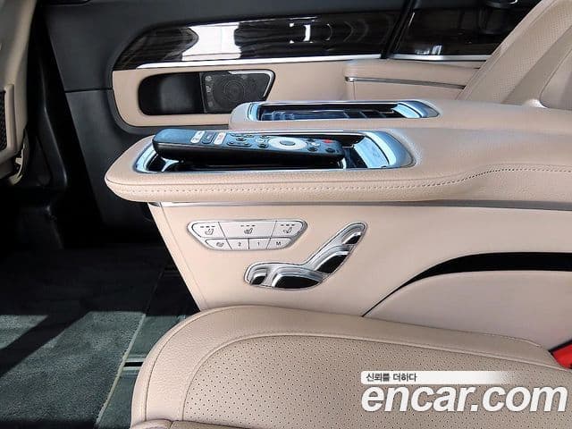 Mercedes-Benz V-Class 2021 — Şəkil 13/20
