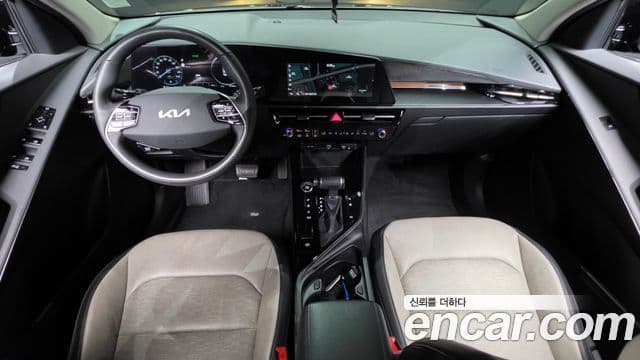 Kia Niro 2022 — Фото 7/20