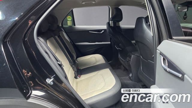 Kia Niro 2022 — Фото 12/20
