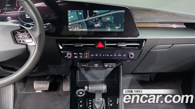 Kia Niro 2022 — Фото 14/20