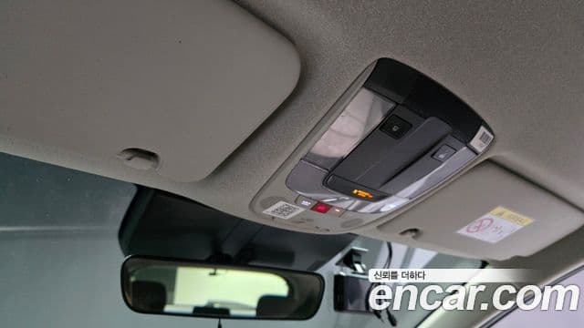 Kia Niro 2022 — Фото 18/20
