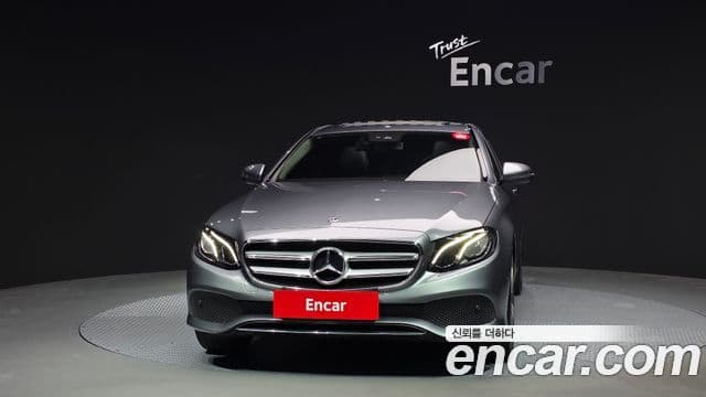 Mercedes-Benz E-Class 2019 — ფოტო 3/20