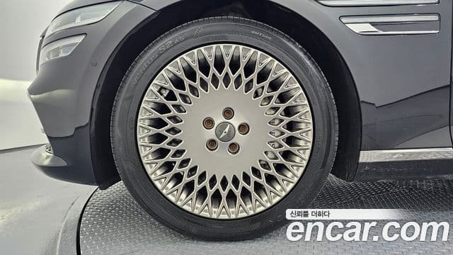 Genesis G80 2022 — Photo 31/32
