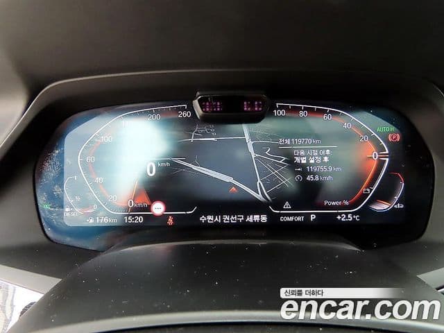 BMW X7 2020 — ფოტო 18/20