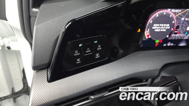 Volkswagen Golf 2025 — ფოტო 20/20