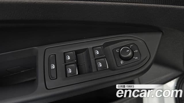 Volkswagen Golf 2025 — Photo 4/33