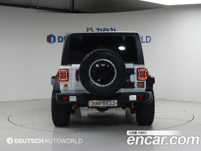 Jeep Wrangler 2018 — Şəkil 4/20