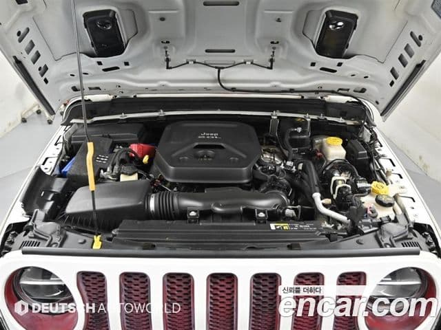 Jeep Wrangler 2018 — Şəkil 10/20