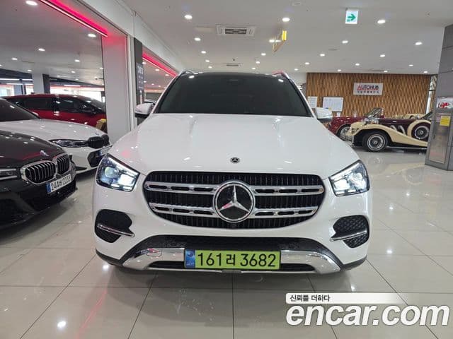 Mercedes-Benz GLE-Class 2026 — Photo 12/17