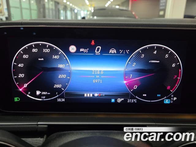 Mercedes-Benz GLE-Class 2026 — Photo 5/17