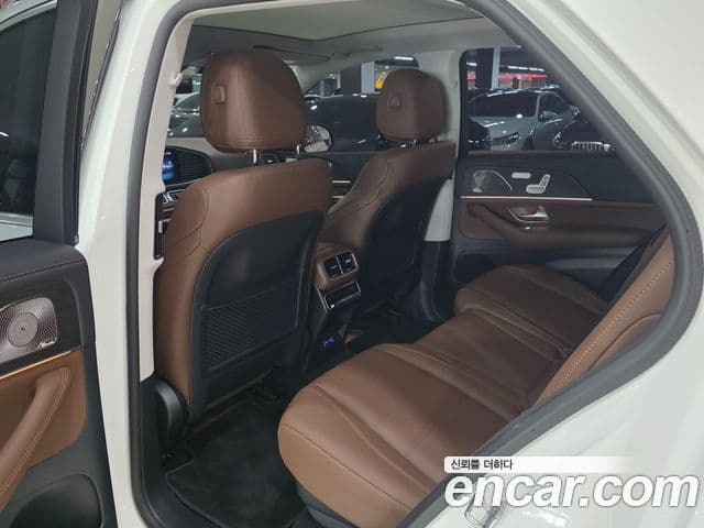 Mercedes-Benz GLE-Class 2026 — Photo 10/17