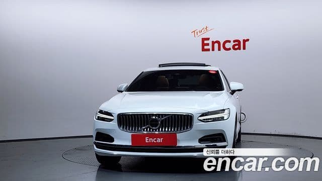 Volvo S90 2022 — Фото 3/20