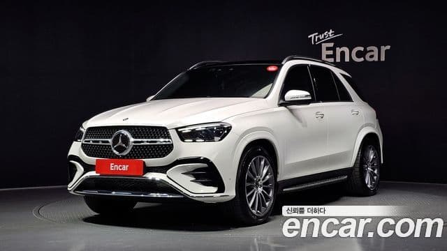 Mercedes-Benz GLE-Class 2024 — Фото 1/20