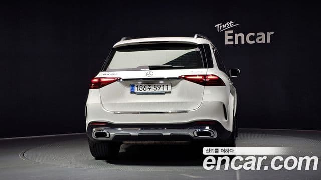 Mercedes-Benz GLE-Class 2024 — Фото 4/20