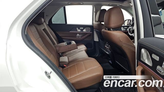 Mercedes-Benz GLE-Class 2024 — Фото 12/20