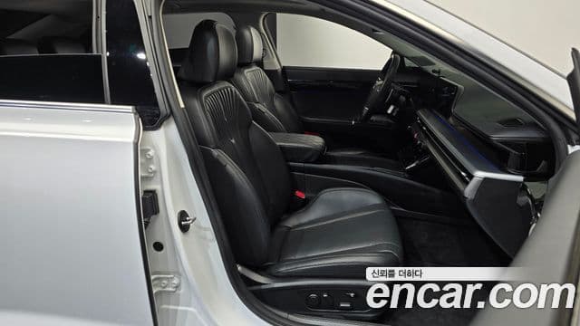 Hyundai Grandeur Hybrid 2023 — ფოტო 30/41