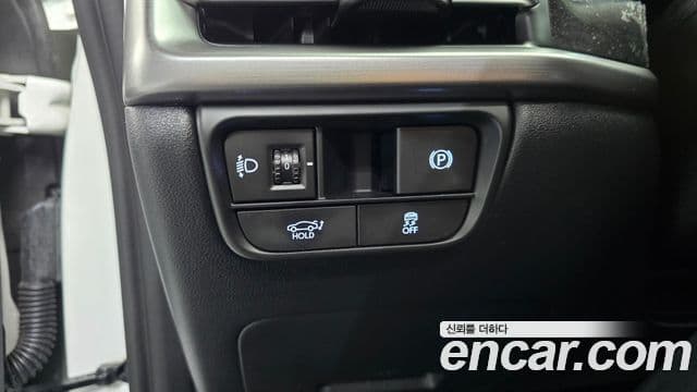 Hyundai Grandeur Hybrid 2023 — ფოტო 8/41