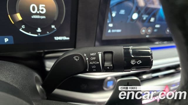Hyundai Grandeur Hybrid 2023 — ფოტო 13/41