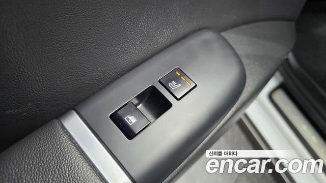 Hyundai Grandeur Hybrid 2023 — ფოტო 10/41