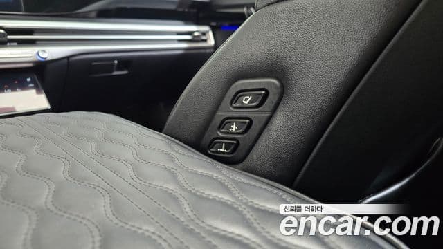 Hyundai Grandeur Hybrid 2023 — ფოტო 14/41