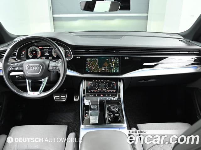 Audi Q7 2021 — ფოტო 6/20