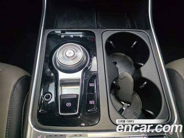 Kia Carnival 2024 — ფოტო 8/20
