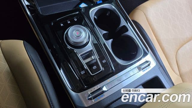 Kia Carnival 2021 — Фото 9/20