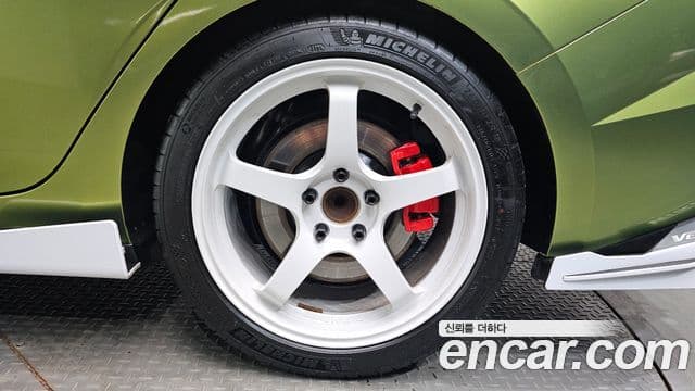 Hyundai The New Avante Hybrid 2021 — ფოტო 3/32
