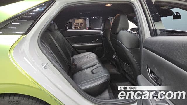 Hyundai The New Avante Hybrid 2021 — ფოტო 30/32