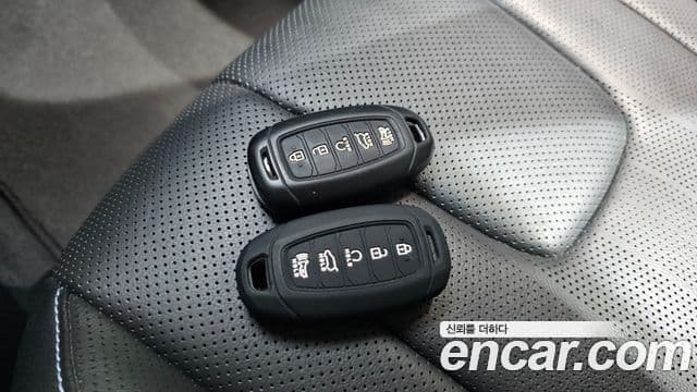 Hyundai The New Avante Hybrid 2021 — ფოტო 6/32