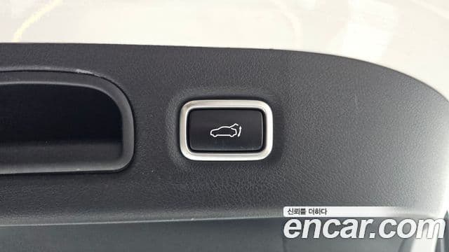 Kia Stinger 2021 — ფოტო 20/20