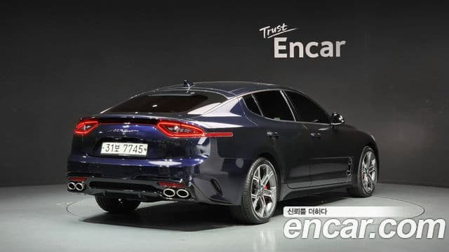 Kia Stinger 2019 — Фото 1/20