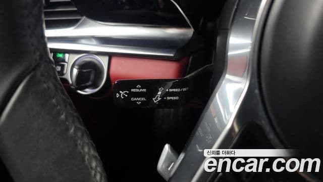 Porsche Panamera 2018 — Photo 17/31