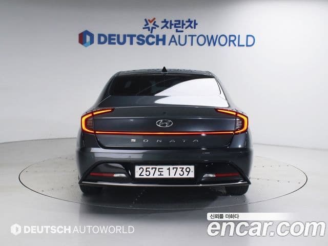 Hyundai Sonata 2022 — ფოტო 3/20