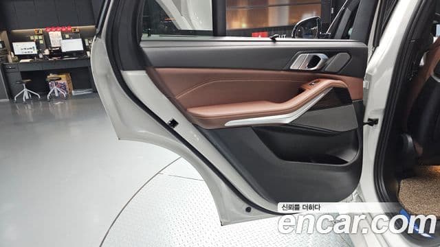 BMW X5 2024 — Photo 10/34