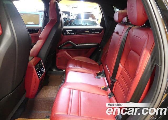 Porsche Cayenne 2022 — Şəkil 15/20
