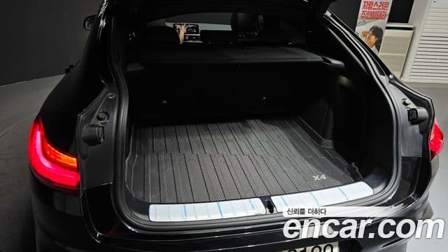 BMW X4 2021 — Фото 17/20