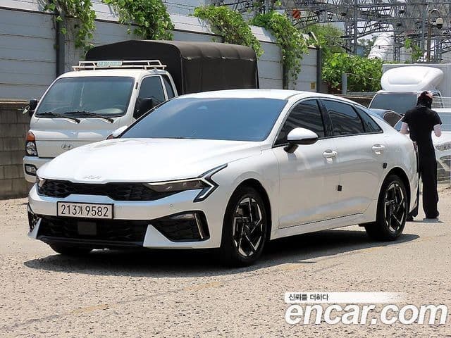 Kia K5 2025 — Şəkil 1/20