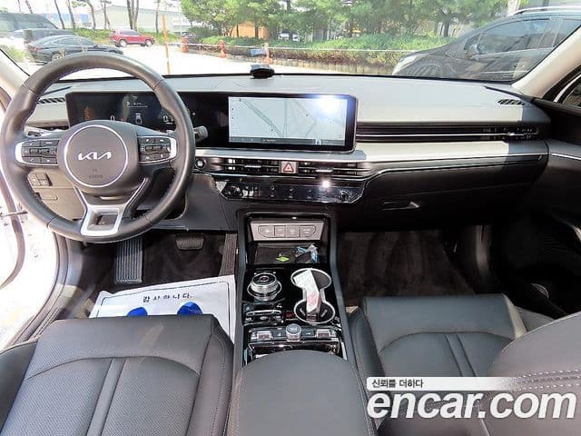 Kia K5 2025 — Şəkil 10/20