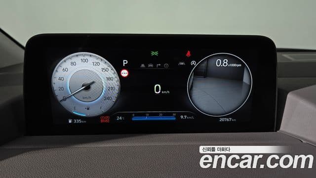 Hyundai Staria 2024 — Şəkil 8/20