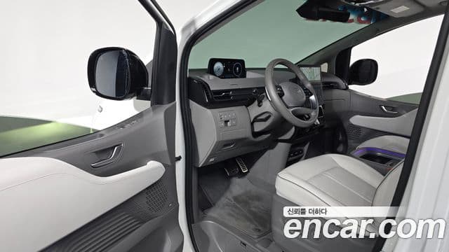 Hyundai Staria 2024 — Şəkil 10/20