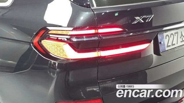 BMW X7 2024 — Photo 12/34