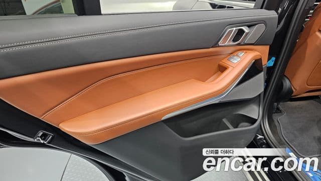 BMW X7 2024 — Photo 4/34
