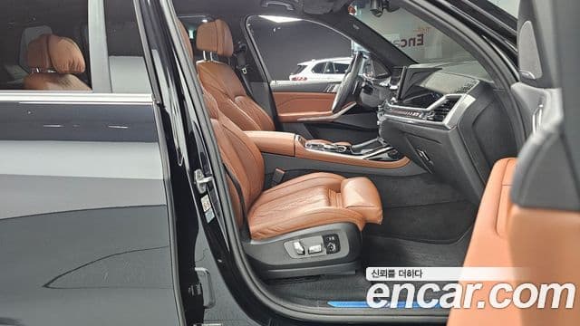 BMW X7 2024 — Photo 26/34
