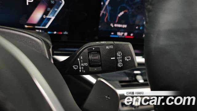 BMW X7 2024 — Photo 19/34