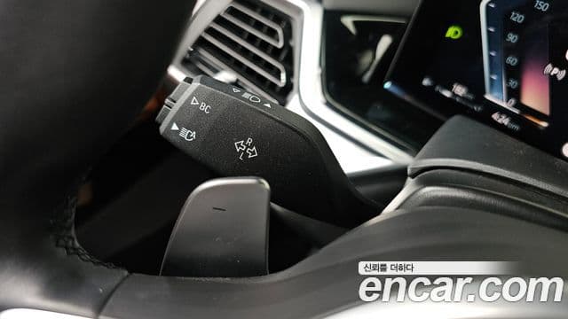 BMW X7 2024 — Photo 22/34