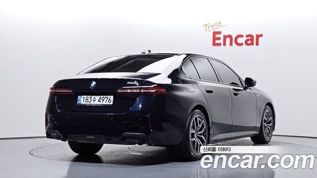 BMW 5 Series 2024 — Şəkil 2/20